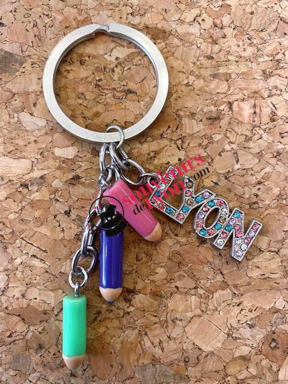 Porte-clés Souvenir Lyon En Acier & Verre Noir – Élégant, Personnalisable, Cadeau Voyage