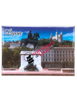 Magnet Lyon place Bellecour chez Souvenirsdelyon.com