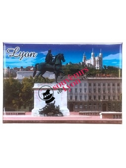 Magnet Lyon place Bellecour chez Souvenirsdelyon.com