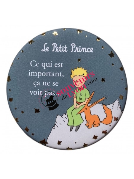 Magnet rond le Petit Prince assis avec le renard chez Souvenirsdelyon.com