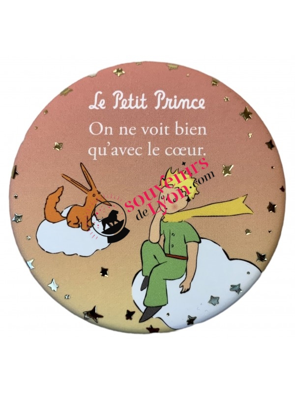 Magnet rond le Petit Prince et le Renard sur les nuages chez souvenirsdelyon..com