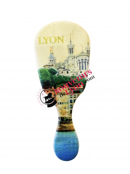 Brosse à cheveux Lyon rétro chez souvenirsdelyon.com