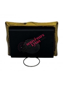 The Kiss Magnet 2 at Souvenirsdelyon.Com