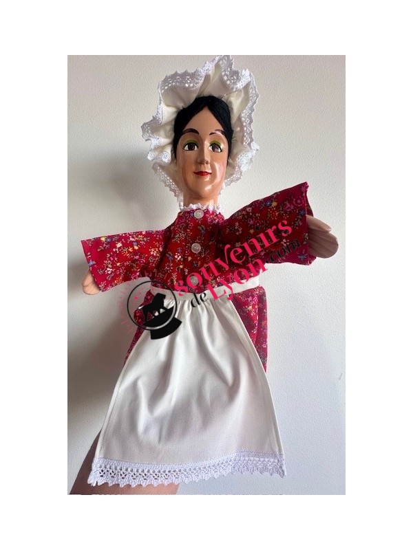 Marionnette la Madelon robe rouge 3 chez Souvenirsdelyon.com